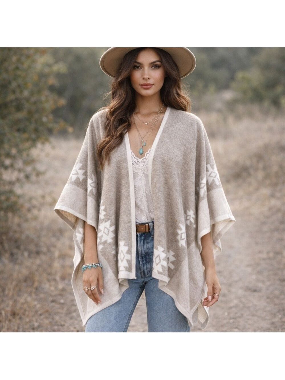 Like New Warm & Cozy Lifestyle Western Boho Beige Knit Open Front Poncho medium